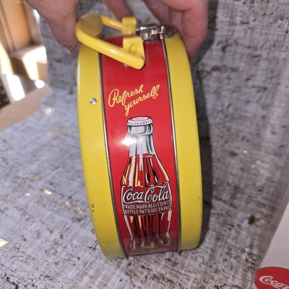 Coca-Cola LOT Collectors Alarm Clock And A Damaged Mini Lunchbox - Picture 10 of 12